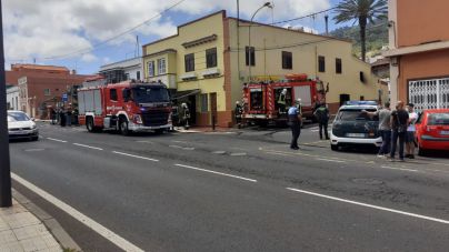 Bomberos de Tenerife rescata a dos senderistas perdidos en Santa Úrsula