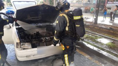 Bomberos de Tenerife extingue tres incendios en vehículos