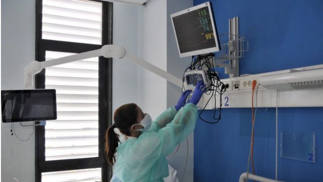 Sanidad activa los Planes de Contingencia para hacer frente a la alta presión asistencial hospitalaria por COVID-19