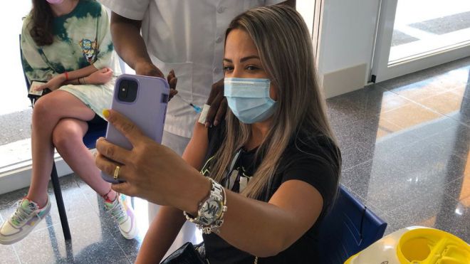 Sanidad inicia la vacunación de los jóvenes mayores de 12 años residentes en las islas no capitalinas