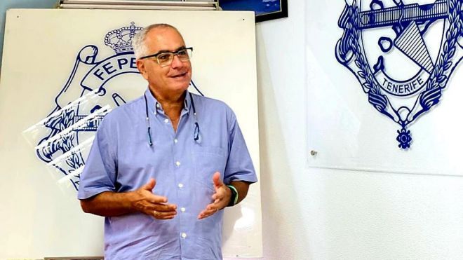 Los empresarios piden la vuelta inmediata de los funcionarios al trabajo presencial
