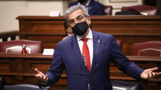 El Gobierno ha movilizado ya cerca de 30 millones de euros para atender a los afectados por la emergencia volcánica