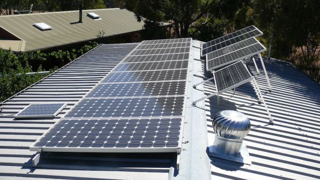 Más de 110 empresas implantarán energías limpias con el apoyo de Transición Ecológica