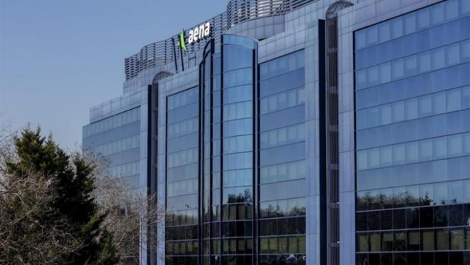 Aena supera logra un beneficio neto de 1.631 millones de euros