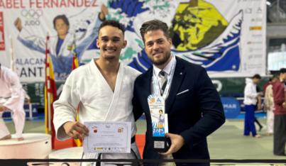 El judoca tirajanero Aixel Ramírez gana la Supercopa de España
