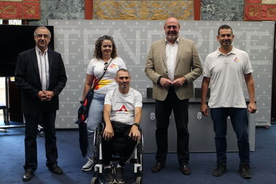 Metrotenerife y Atletas sin Fronteras fomentan la inclusión de personas con discapacidad