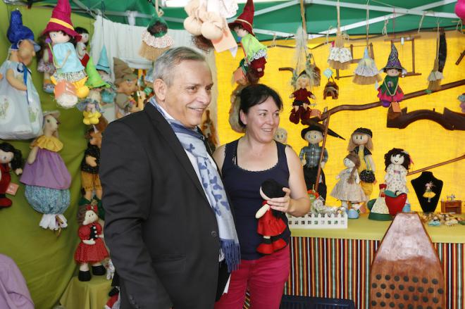 La Asociación Cultural “Pinolere” reconoce la labor de Efraín Medina con el premio Cho Feriante de Honor