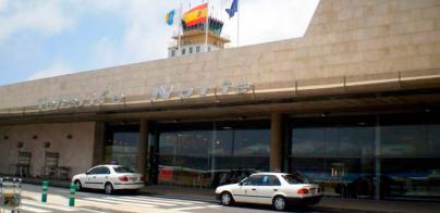 El Aeropuerto de Tenerife Norte-Ciudad de La Laguna pone en marcha un aparcamiento exprés en el vial del terminal