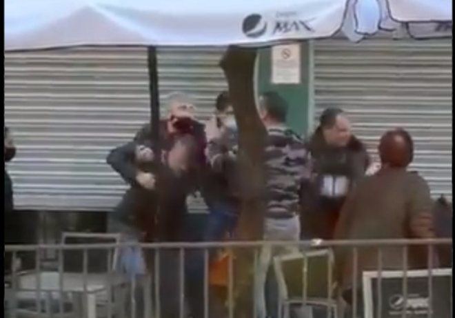 Detenidos dos policías en Linares por agredir a un padre y a su hija
