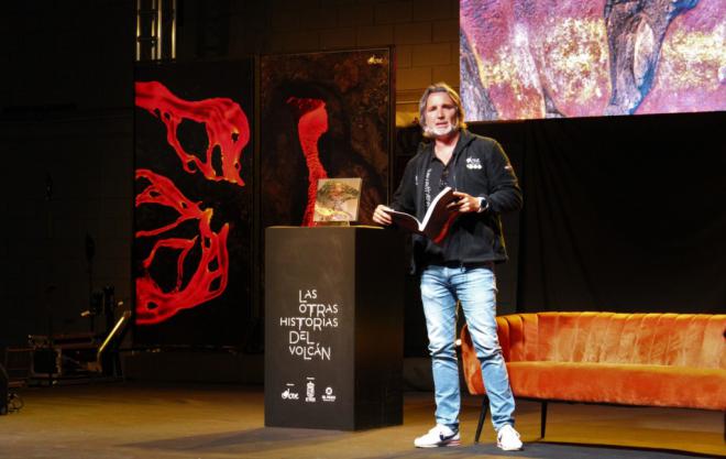 Cientos de afectados por la erupción arropan a I LOVE THE WORLD