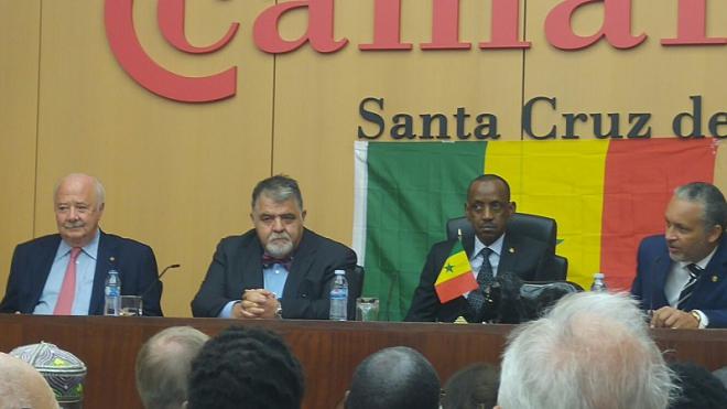 Antonio M. Padrón, Capitán Marítimo de Tenerife, recibió la medalla como “Caballero de la Orden Nacional del León”, la más alta distinción de Senegal