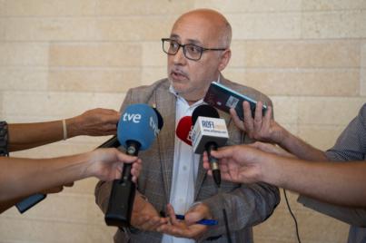 Morales reclama que la bonificación a las guaguas sea del 100%, como la de los trenes en La Península