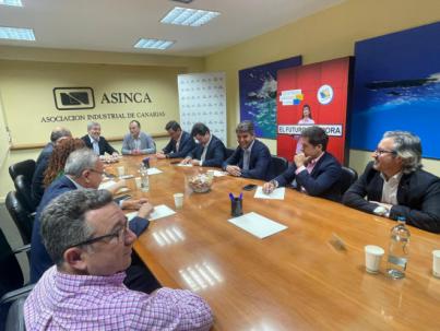 Clavijo propone una Agenda Industrial como polo de atracción de inversiones a las Islas
