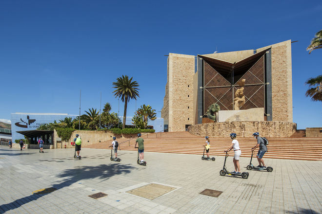 Las Palmas de Gran Canaria cierra el mes de agosto turístico con unos 30.000 turistas y casi 120.000 pernoctaciones