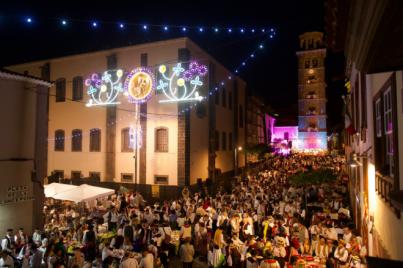 Más de 10.000 personas disfrutan del Baile de Magos de San Benito Abad 2024