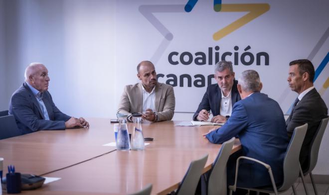 Clavijo propondrá al Estado corregir que empresas de servicios asuman cotizaciones que no hayan generado