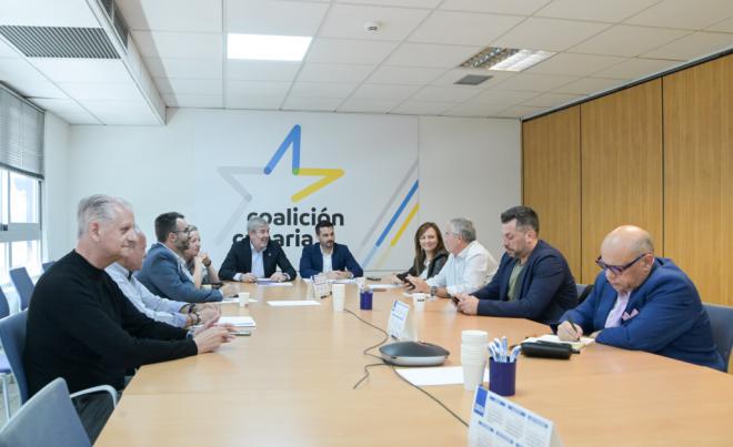 CC elige a Carlos Alonso como candidato a las elecciones europeas