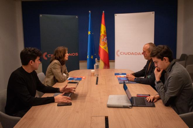 Ciudadanos busca en Europa soluciones para la movilidad de Canarias