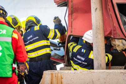 Los Bomberos de Gran Canaria se estrenan con un vehículo en vertical
