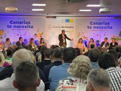 Clavijo llama a una Canarias que “no se resigne al inmovilismo y que luche por su futuro”
