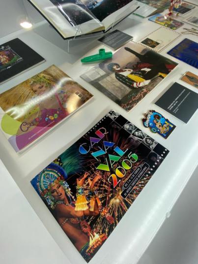 La Biblioteca Municipal Central repasa la historia del Carnaval santacrucero