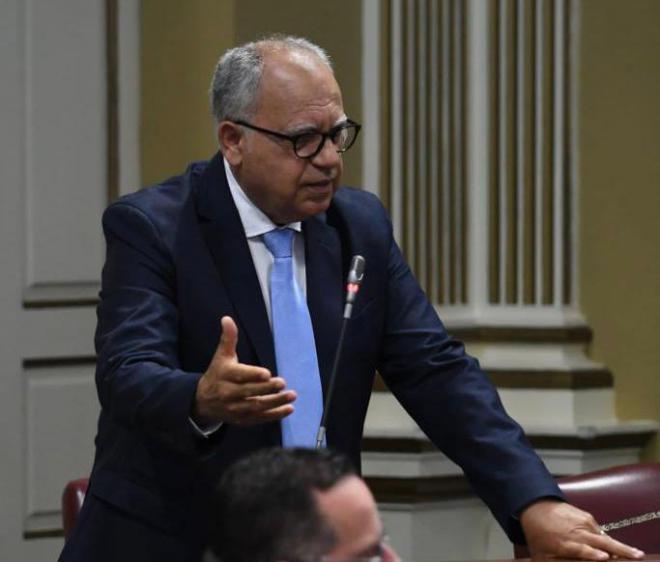 Curbelo apuesta por definir una estrategia autonómica para la redistribución de la riqueza entre las islas