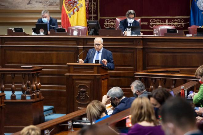Curbelo apuesta por abordar la recuperación del turismo afianzando la promoción y la calidad en destino