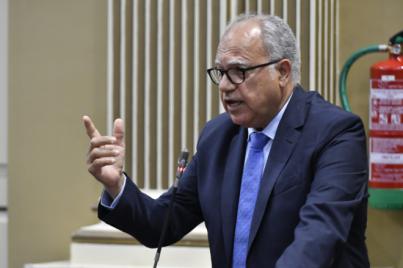 Curbelo apunta a una redistribución territorial de la riqueza