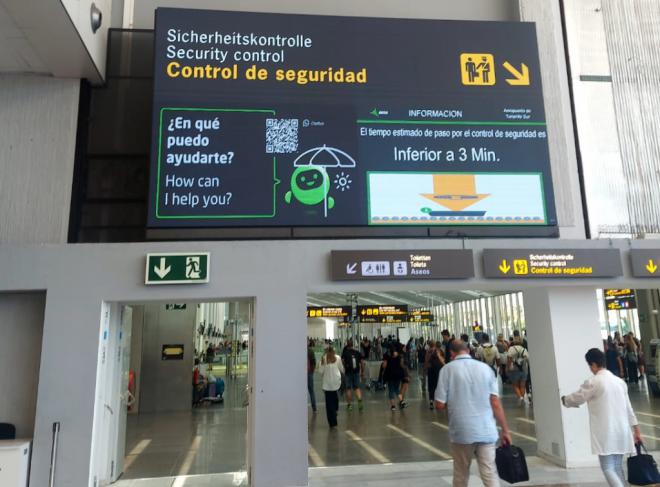 Los aeropuertos canarios ofrecen un nuevo canal de atención a los usuarios