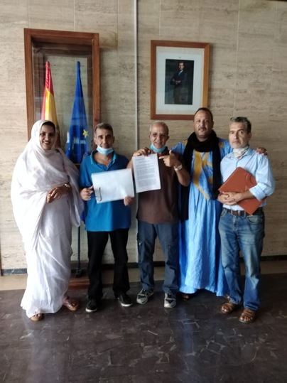 Saharauis nacidos bajo la administración española se movilizan para reclamar el reconocimiento de sus derechos de ciudadanía