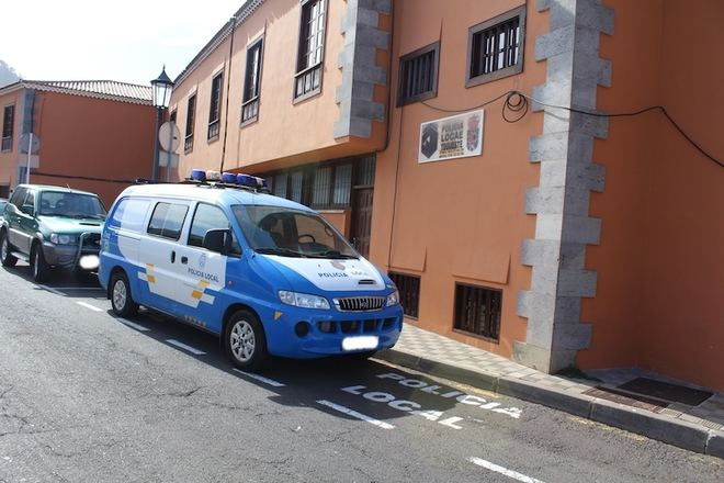 Un joven de Tegueste devuelve un sobre con 2.000 euros que encontró en la calle