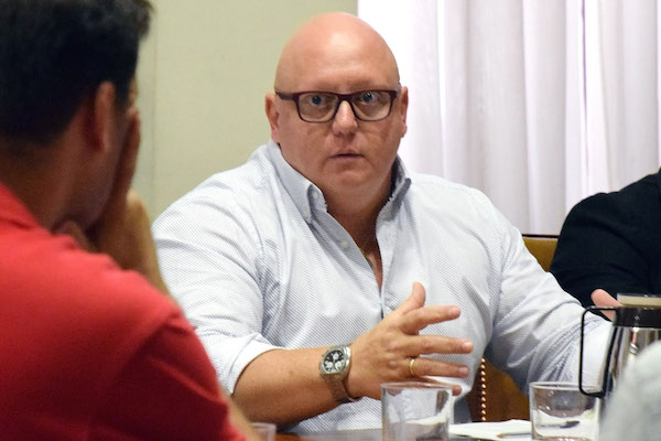 Santa Cruz atribuye la proliferación de cianobacterias a un fenómeno meteorológico