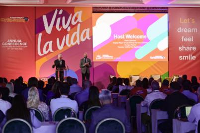 Las Palmas de Gran Canaria acoge a más de un centenar de profesionales de las guaguas Turísticas de 61 ciudades del mundo