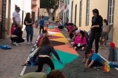 Los diferentes núcleos de Arona se preparan para elaborar sus alfombras tradicionales y celebrar el Corpus Christi