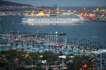 Las Palmas de Gran Canaria recibe al Costa Pacífica