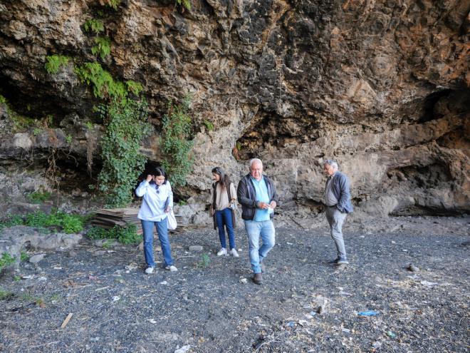 Comienzan los sondeos arqueológicos en la Cueva Carías en Santa Cruz de La Palma