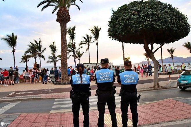 La Policía Local de Tías llevó a cabo 10.000 servicios el año pasado en el municipio