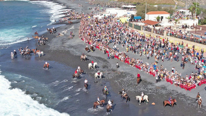 San Sebastián volvió al mar acompañado de animales