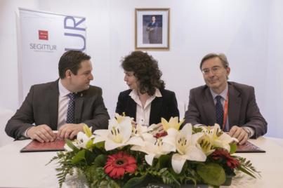 Arona firma con la secretaria de Estado de Turismo la incorporación a la estrategia “Smart Destination”