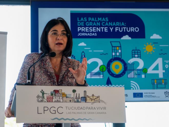 Darias defiende una ciudad “más próxima y sostenible”