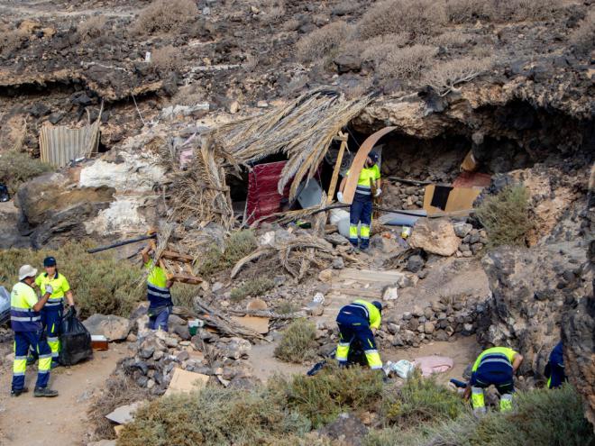 Desalojan 45 asentamientos en la costa de Granadilla de Abona