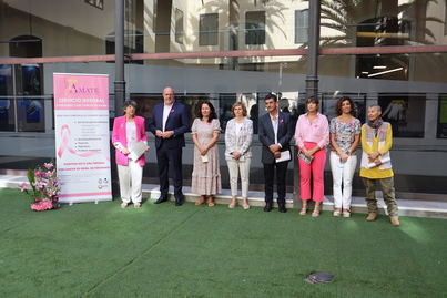 El MUNA acoge la lectura del manifiesto de Amate en el Día Mundial del Cáncer de Mama