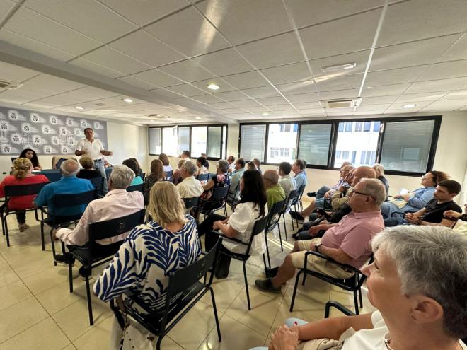 “El PSOE, en sus ocho años de gobierno en la ciudad, se ha olvidado por completo de La Isleta, sus vecinos y sus necesidades”
