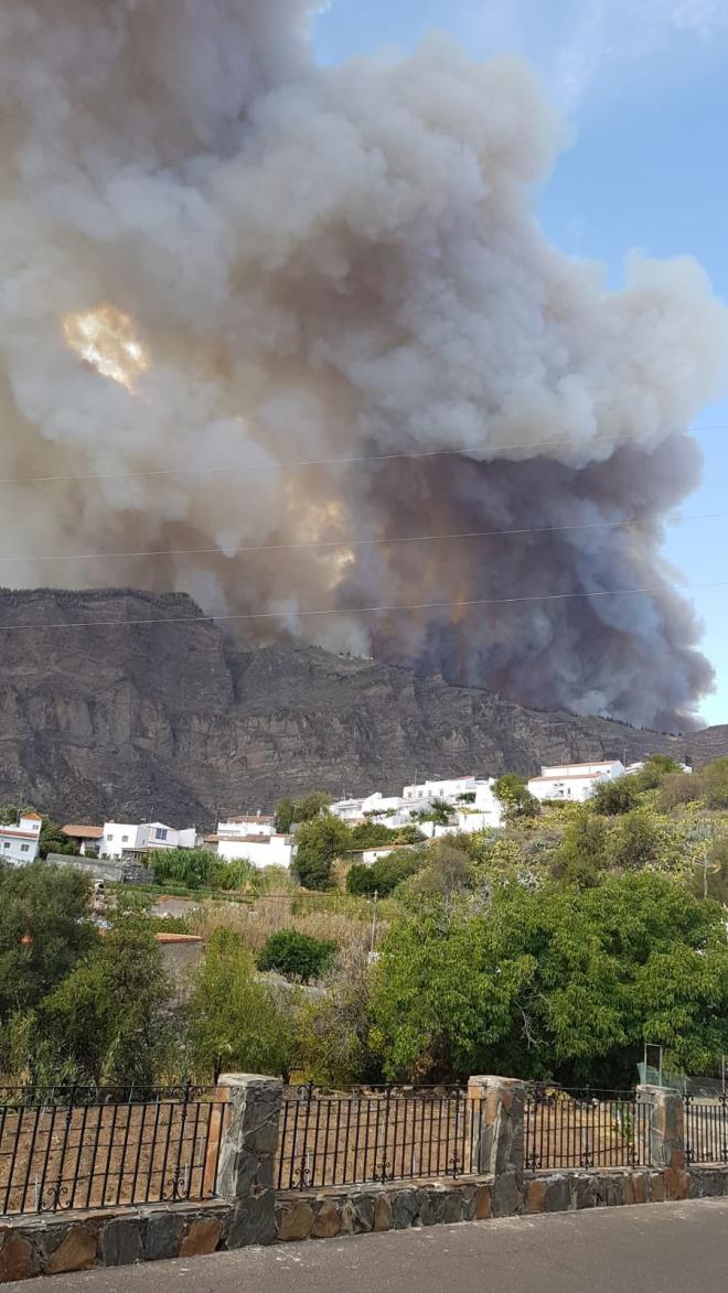 Evacuación de Cruz de Tejeda, el Rincón y el Parador en Gran Canaria