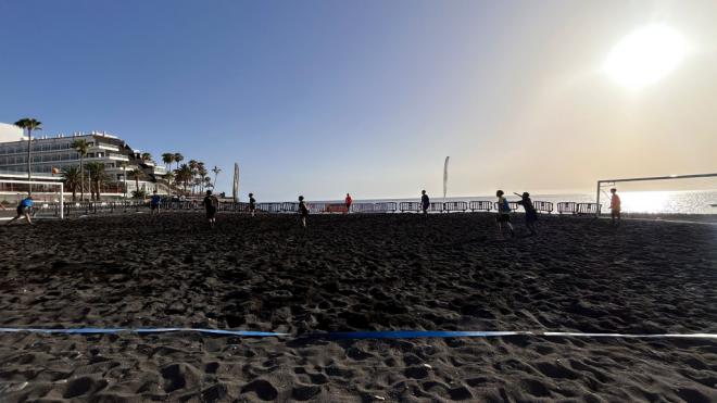 El Torneito de Fútbol Playa regresa a sus orígenes en Puerto Naos
