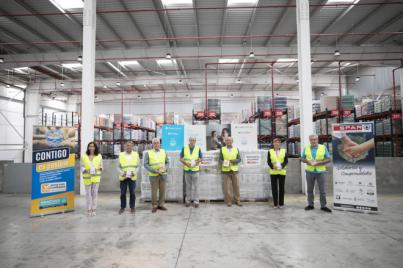 Spar Gran Canaria entrega 2.500 kilos de leche y gofio al proyecto solidario 'Ningún Hogar sin Alimentos'