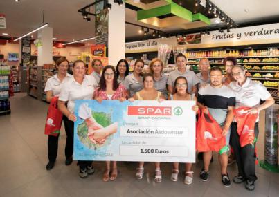 Spar Gran Canaria recauda 1.500 euros solidarios para la asociación Asdownsur