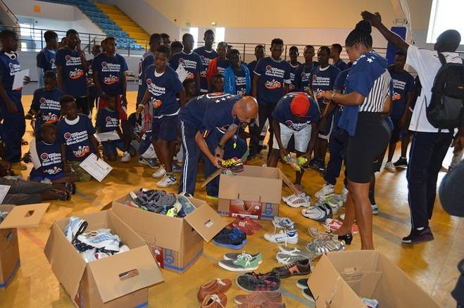 IV edición de la campaña 'Zapatillas Solidarias' en Lanzarote