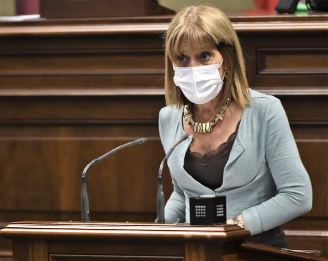 Esther González da un voto de confianza al nuevo secretario de Estado de Hacienda