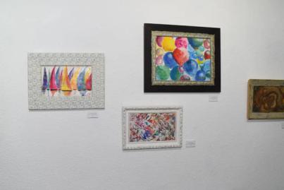 Las Casas Consistoriales acogen la exposición 'Retrospectiva', de la artista Charo Domínguez